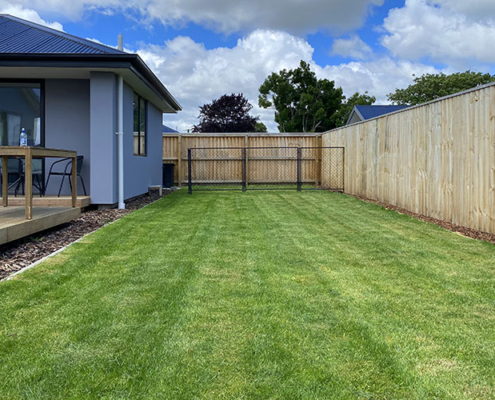 Selwyn Lawn Services. Small local team providing affordable residential and commercial lawn mowing, gardening, and weed-eating services, plus waste removal. Small and large sized residential and commercial sections. Servicing the Christchurch region.