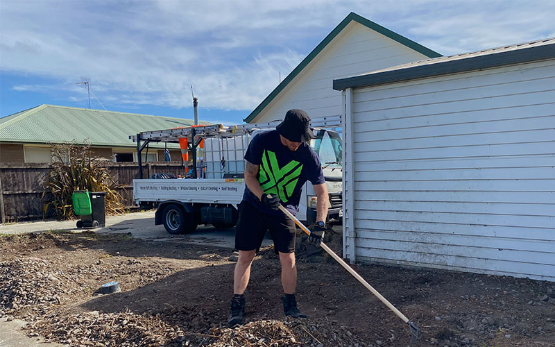 Selwyn Lawn Services. Small local team providing affordable residential and commercial lawn mowing, gardening, and weed-eating services, plus waste removal. Small and large sized residential and commercial sections. Servicing the Christchurch region.