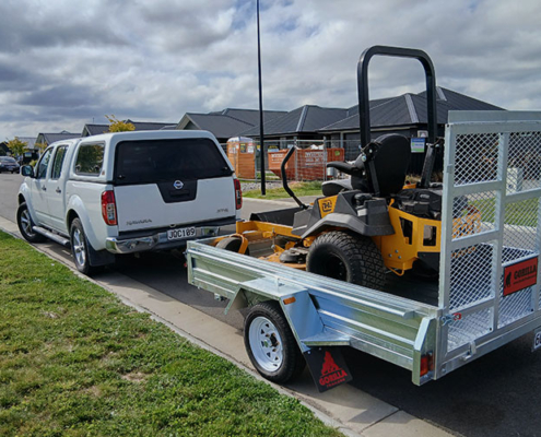 Selwyn Lawn Services. Small local team providing affordable residential and commercial lawn mowing, gardening, and weed-eating services, plus waste removal. Small and large sized residential and commercial sections. Servicing the Christchurch region.